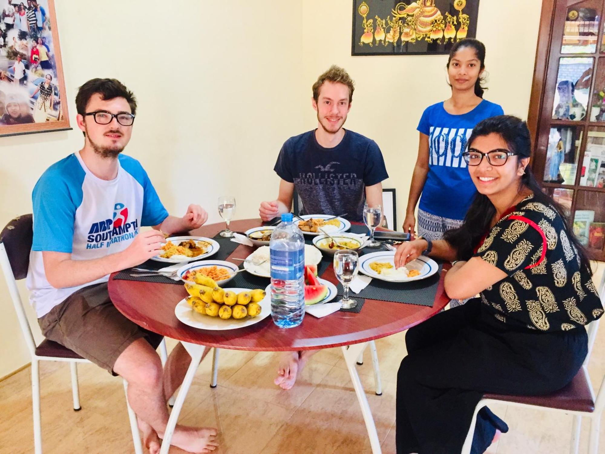 Sweet Home Tourist Rest, Cooking Classes & Tours أنرادابورام المظهر الخارجي الصورة