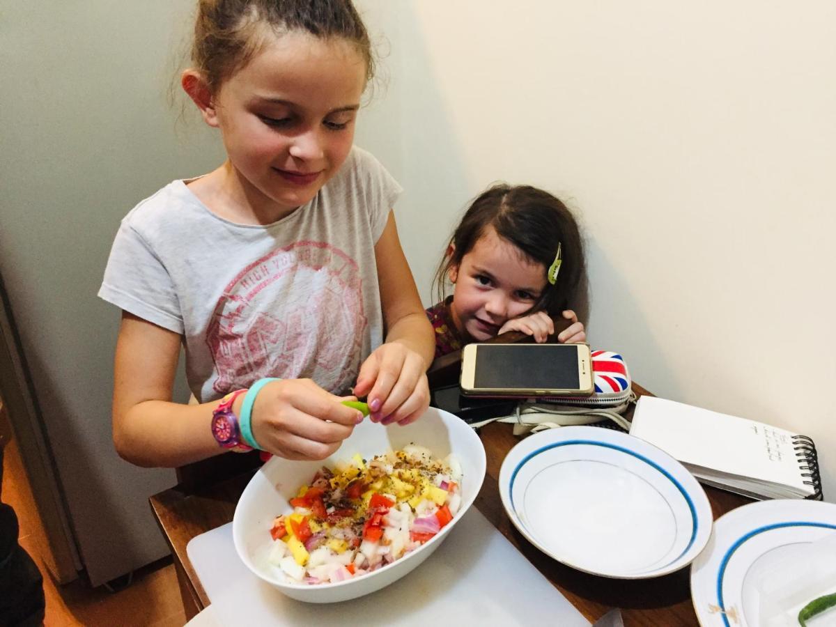 Sweet Home Tourist Rest, Cooking Classes & Tours أنرادابورام المظهر الخارجي الصورة